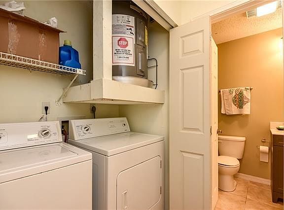 5th image of 730 Village Rd APT A