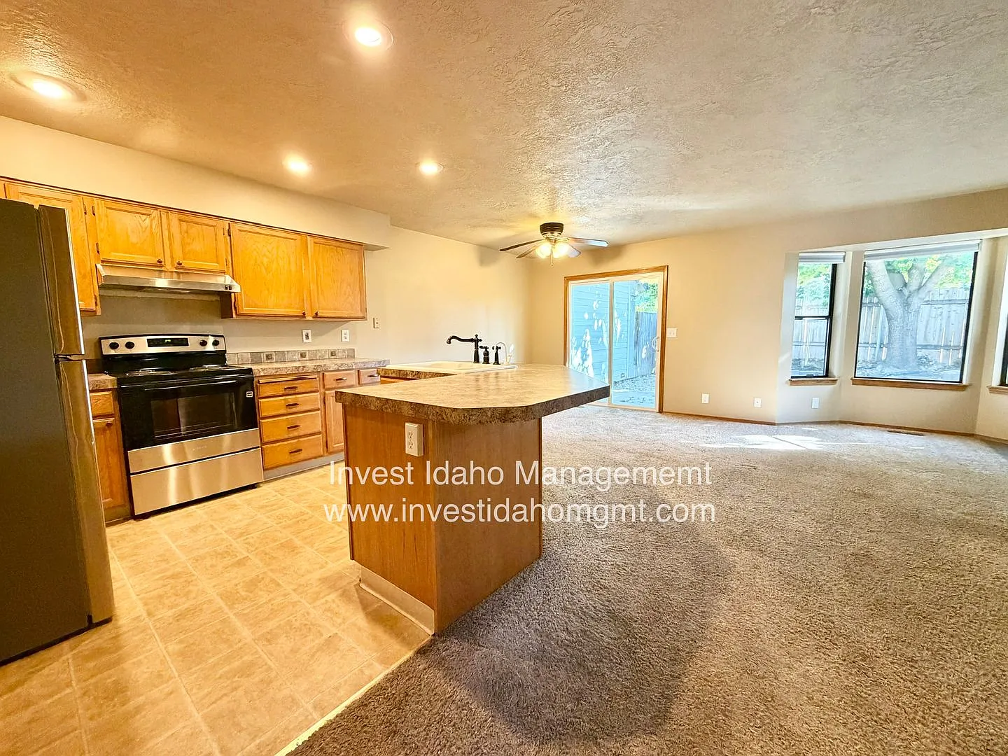 Southeast Boise Townhome for Rent! Minutes from Downtown, Greenbelt & BSU! — Photo 4