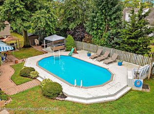 14 South Rd, Monmouth Beach, NJ 07750