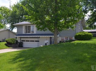 1715 N 3rd St, Oskaloosa, IA 52577