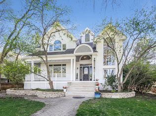 140 S Clay St, Hinsdale, IL 60521