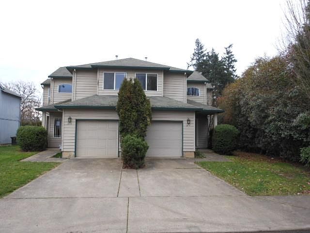1st image of 272 SE 29th Ave #2