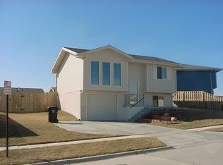 5441 W Cleveland Ave, Lincoln, NE 68524