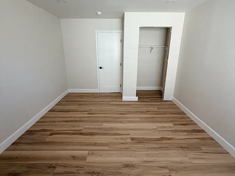 44 Warner St #B5 — Photo 13