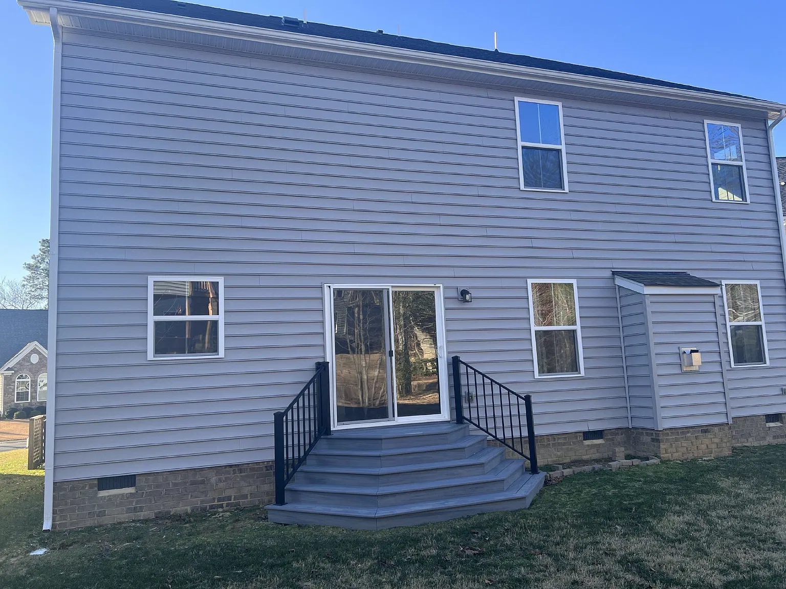 4 bed, 2.5 bath, 3182 sqft, $2,900 — Photo 2