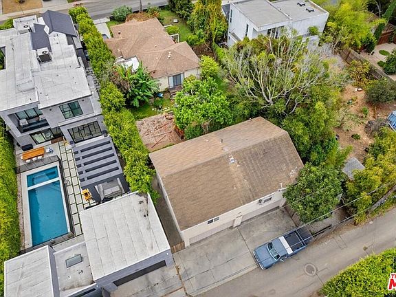 4th image of 1365 Palms Blvd