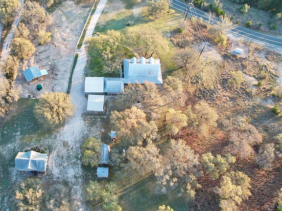 4th image of 24415 E Singleton Bend Rd