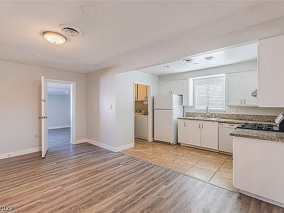 3rd image of 4616A Lilliput Ln