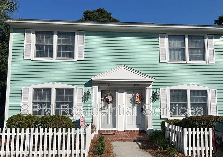 120 Mendenhall Dr — Photo 1