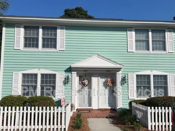 120 Mendenhall Dr, Wilmington, NC 28411