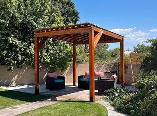 4332 Rancho Centro NW, Albuquerque, NM 87120