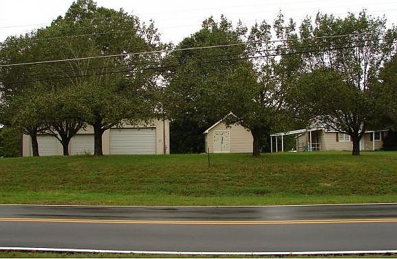 5th image of 1336 Apple St