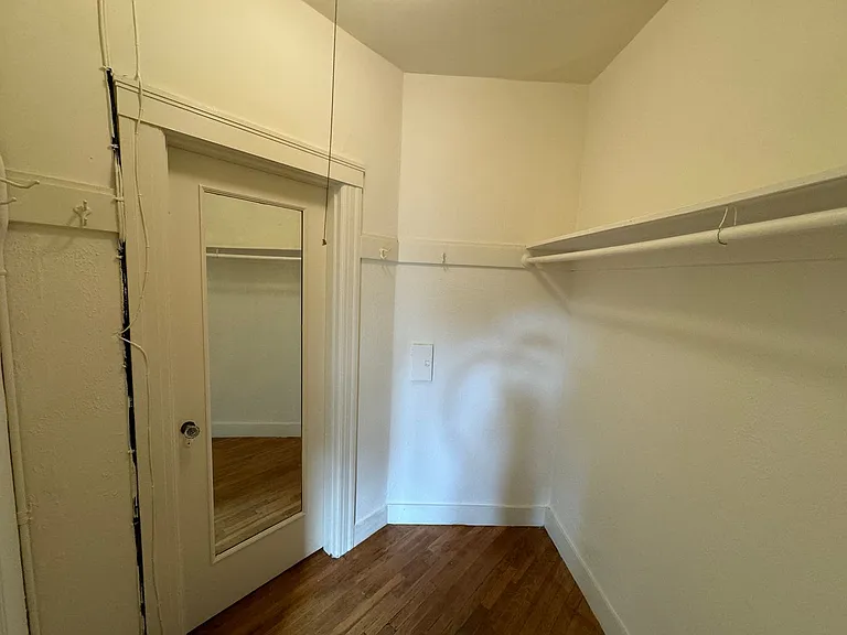 101 Cervantes Boulevard (918r) — Photo 11