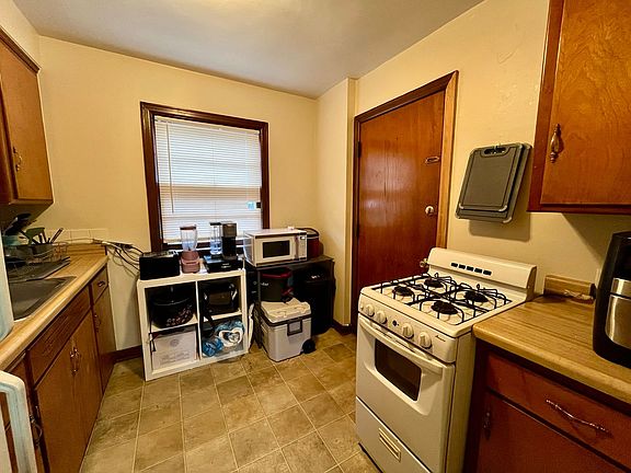 5th image of 7411-19 W Center St #7419-3