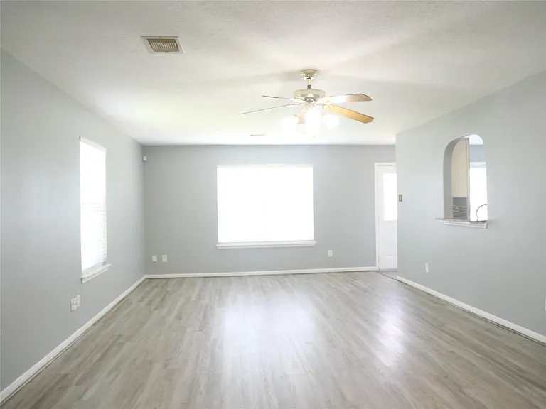 11931 Panay Village Cir — Photo 9