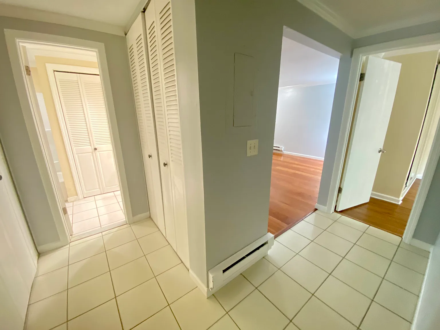 7 Padanaram Rd — Photo 3