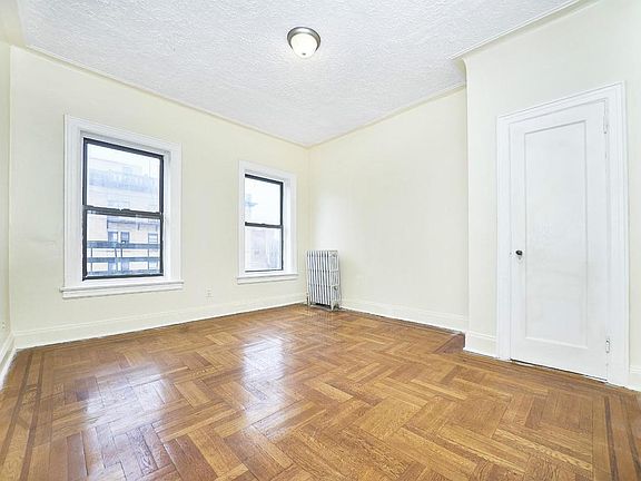 4th image of 2172 2nd Ave APT 5