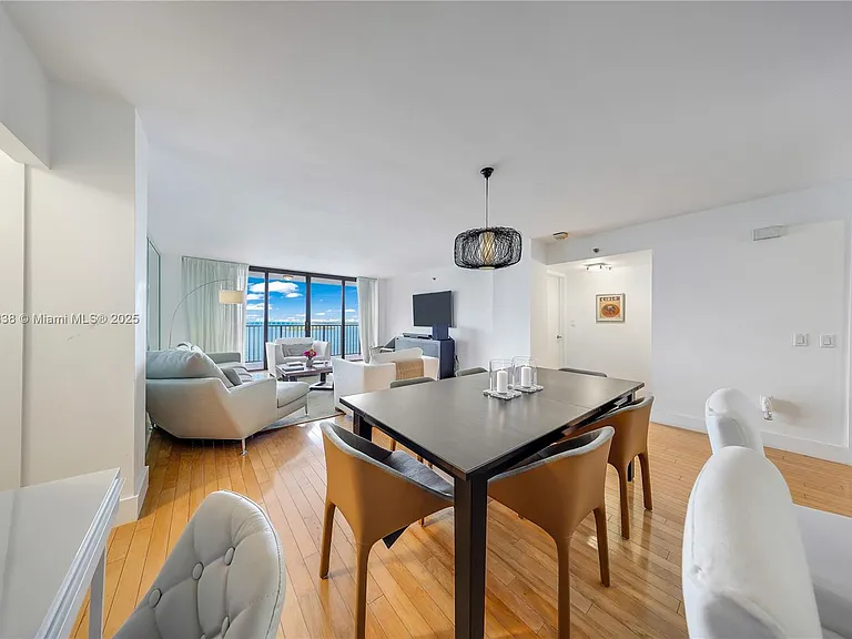801 N Venetian Dr #903 — Photo 13