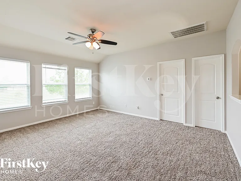 8110 Oahu Ct — Photo 12