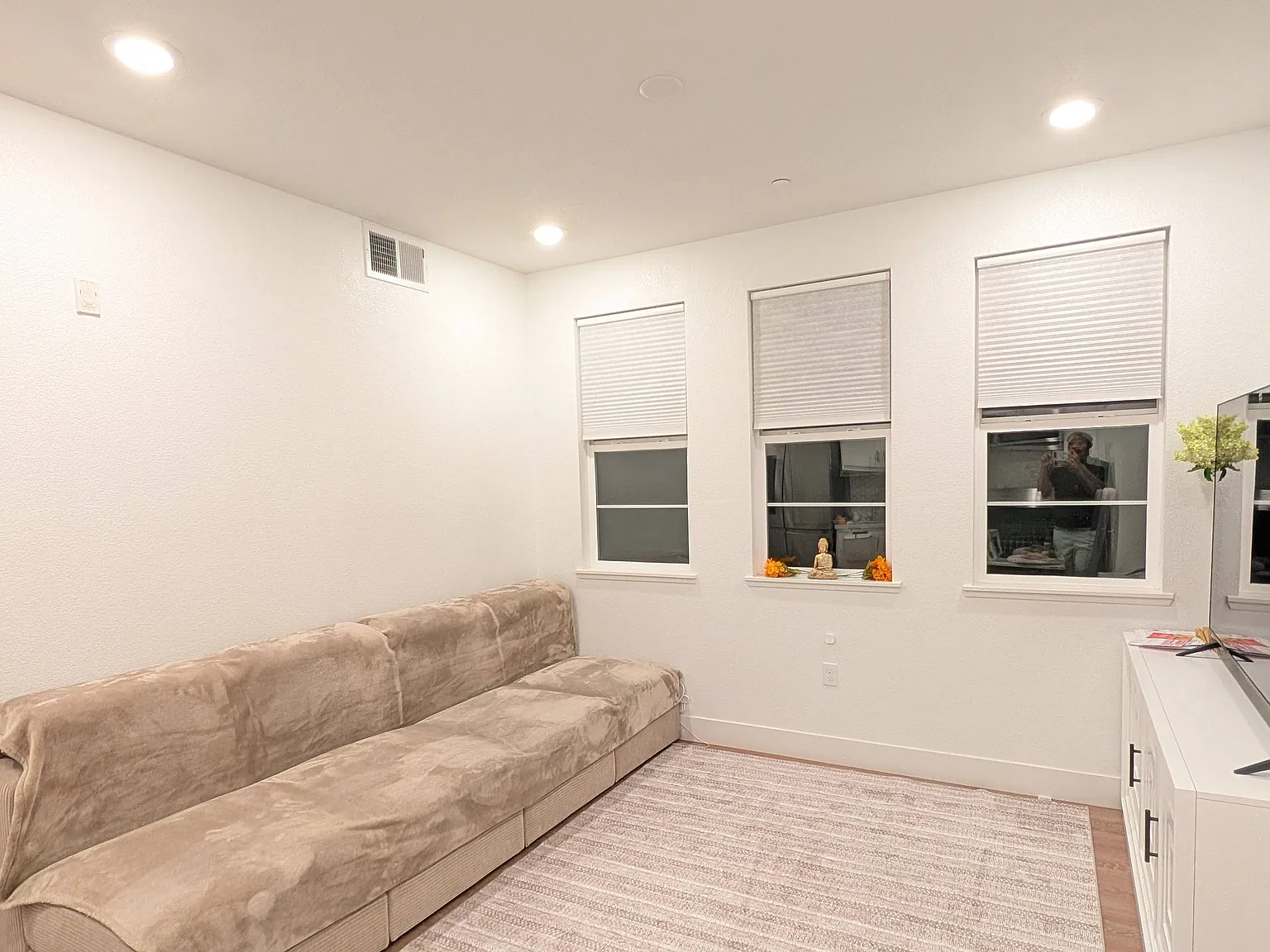 713 Delve Ct — Photo 1