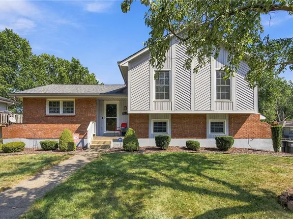 3023 Bryn Mawr Dr, Independence, MO 64057