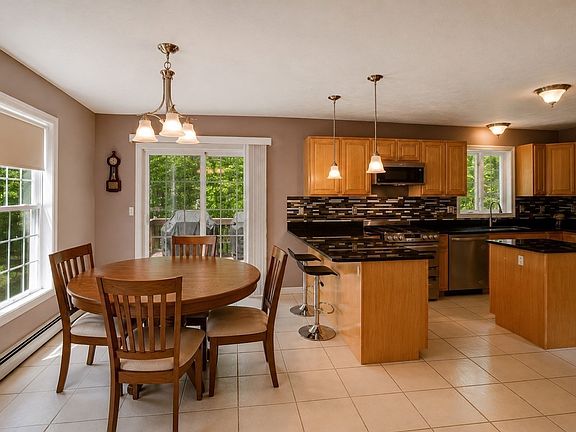 5th image of 6 Loon Rd