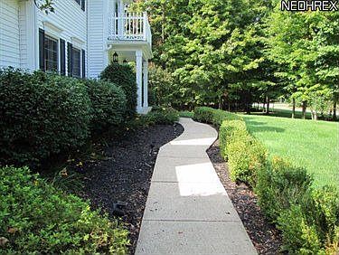 4th image of 10305 Chartley Ct