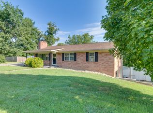 6925 Sunstrand Dr, Knoxville, TN 37924