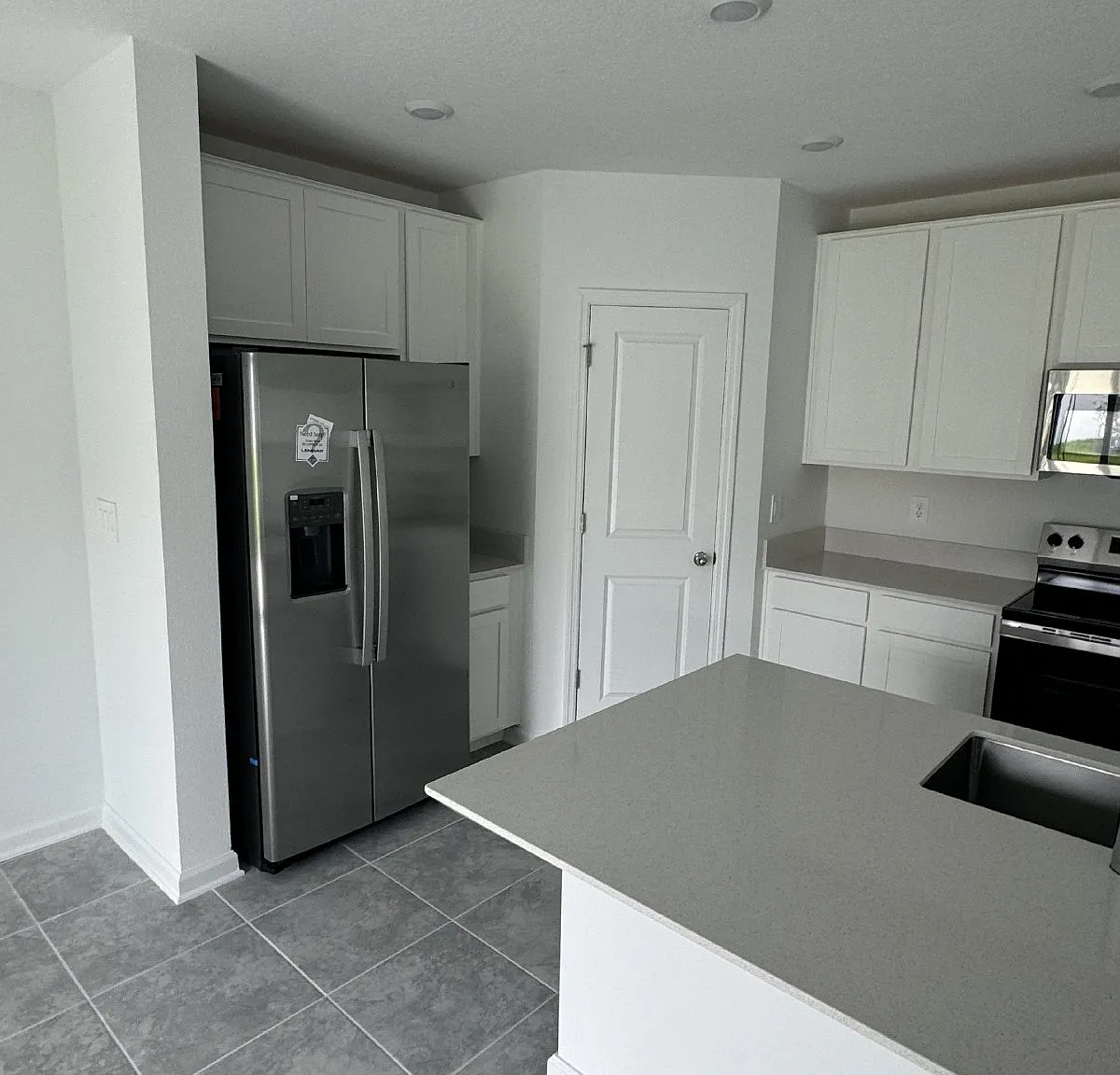 4 bed, 2.5 bath, 1879 sqft, $2,250 — Photo 4