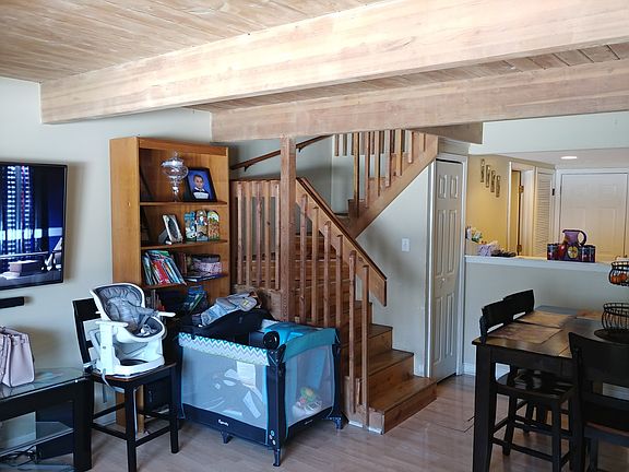 3rd image of 439 Meadow Green Ln #439