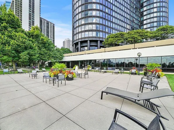155 N Harbor Dr APT 407, Chicago, IL 60601