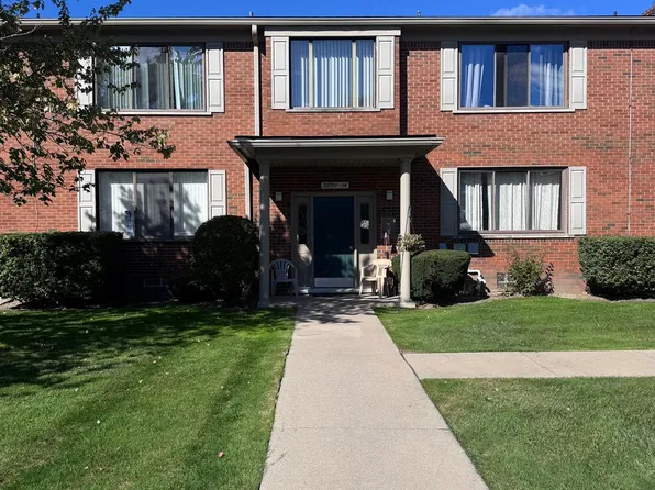 32710 Harper Ave, Saint Clair Shores, MI 48082