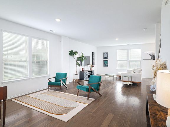 4th image of 6829 Ellsworth Walk