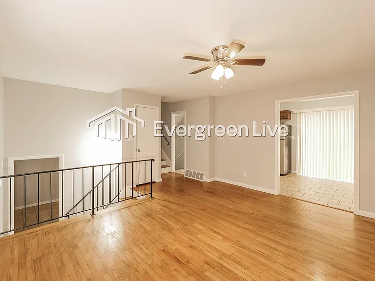 9408 Richmond Ave — Photo 6