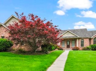 3408 Embassy Dr, Springfield, IL 62711