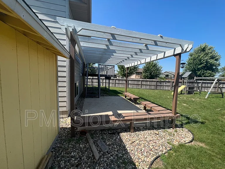 4829 S Wilson Ave — Photo 20