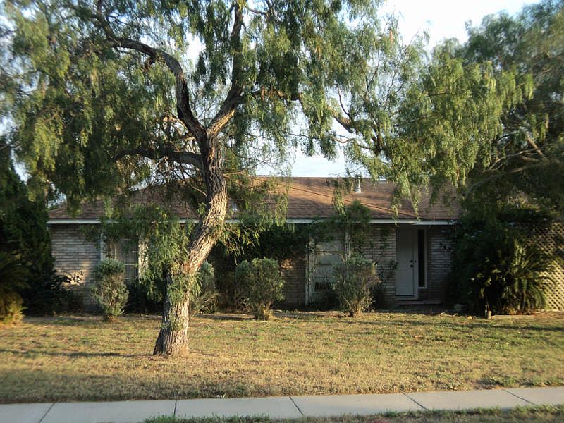 1st image of 3425 Jamaica Dr