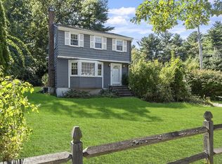 46 Boutwell St, Wilmington, MA 01887