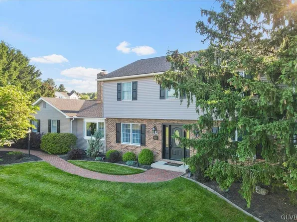 5727 Blue Grass Trl, Coopersburg, PA 18036