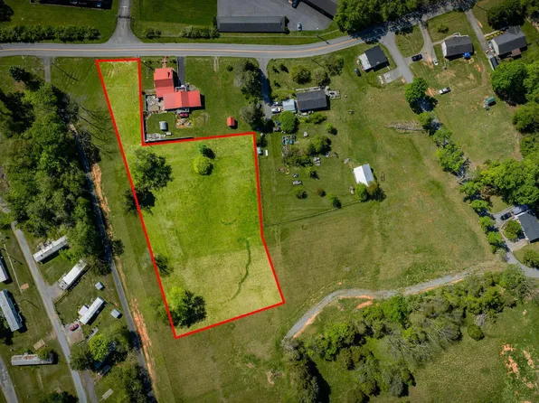 906 Vance Dr, Bristol, TN 37620