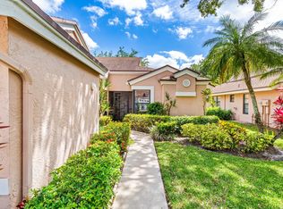 8356 Sunmeadow Ln, Boca Raton, FL 33496