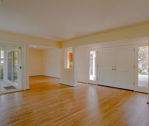 4th image of 119 Meadowbrook Dr