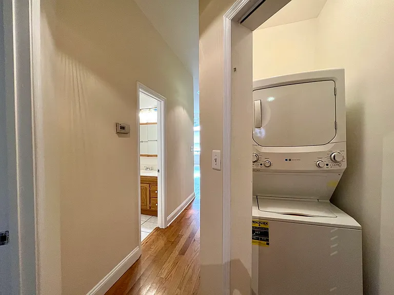 1424 11th St NW #3 — Photo 25