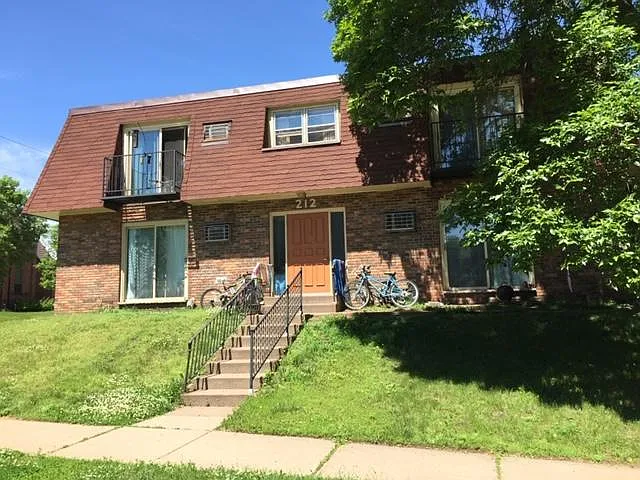 212 Fulton St #5 — Photo 1