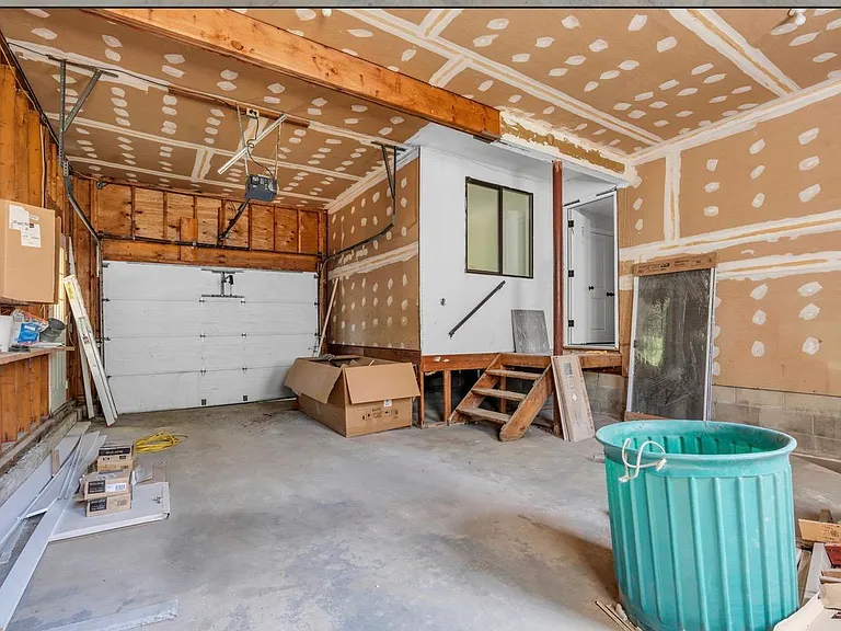 633 Eltone Rd — Photo 47