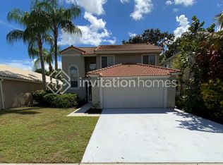 10364 Sunstream Ln, Boca Raton, FL 33428