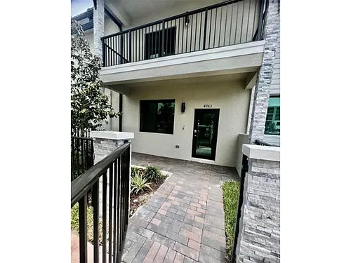 4263 NW 83rd Path Photo 1