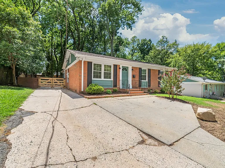 5054 Curtiswood Dr — Photo 27