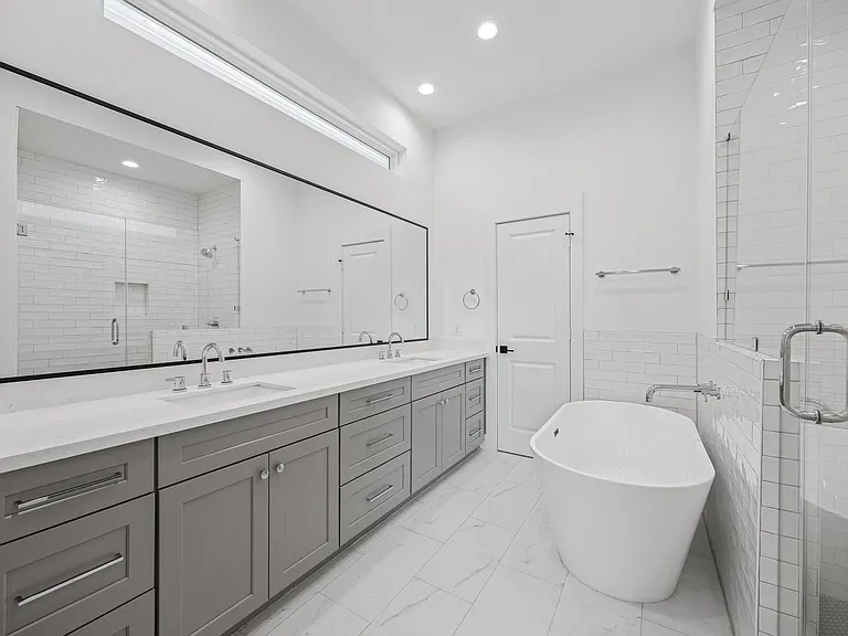 2826 Versailles Oak Ln — Photo 8
