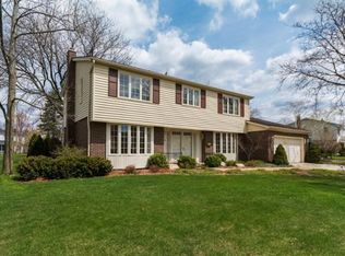 636 Wembley Ct, Ann Arbor, MI 48103